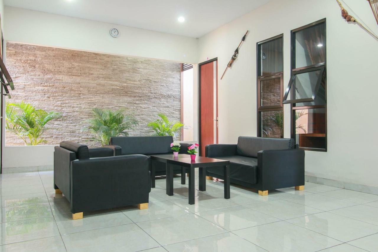 Reddoorz Syariah Near Universitas Jenderal Soedirman Purwokerto Exterior foto